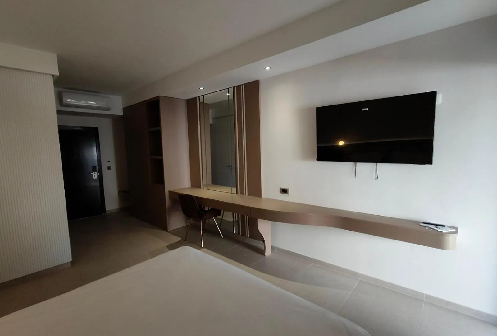 Core Hotel Polychrono