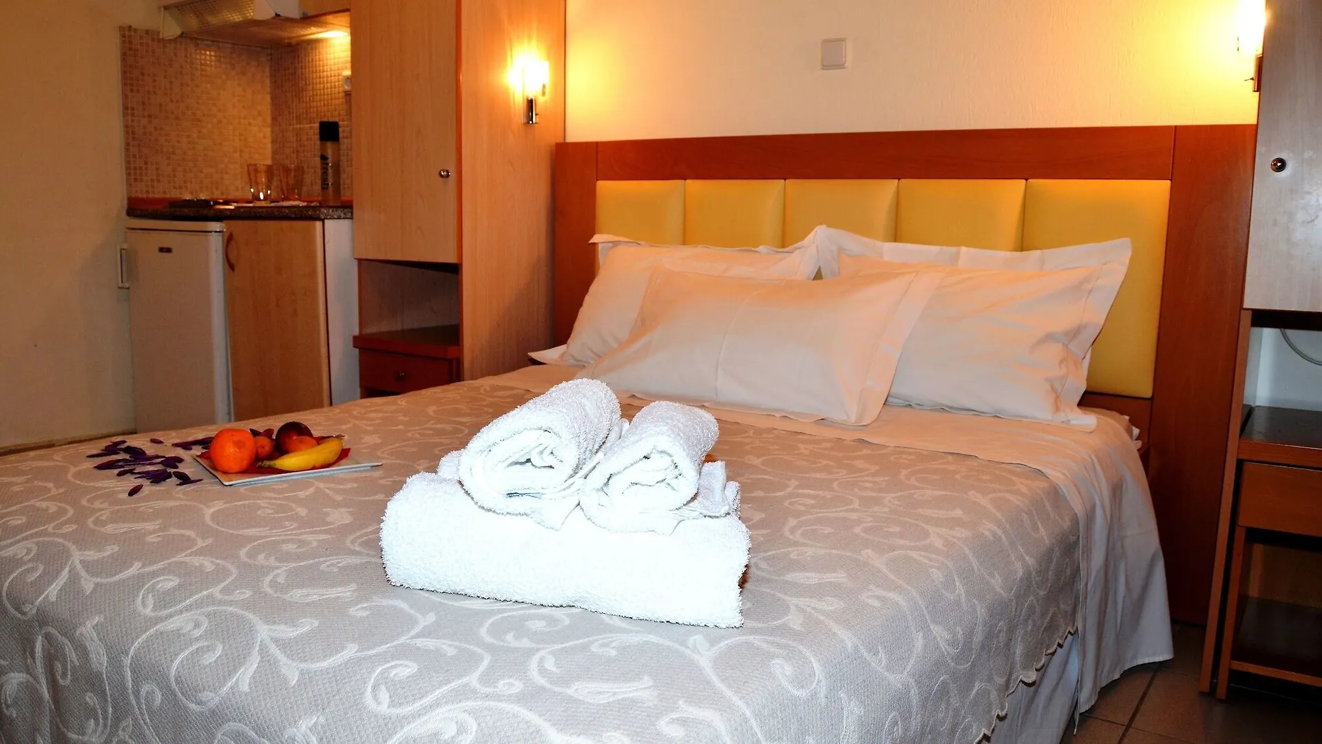 Core Hotel Polychrono